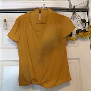 Flowey yellow blouse